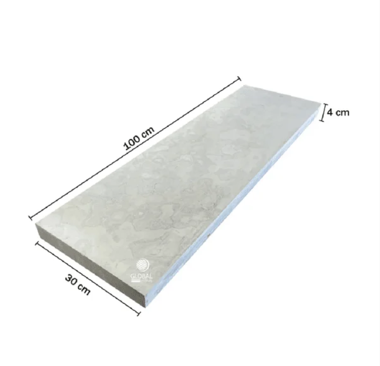Pisada de ardósia cinza natural com medidas 100 x 30 cm e 2,5 cm de espessura